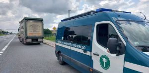Pojazd nie posiadał ważnych badań technicznych.