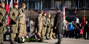Wojewoda małopolski Łukasz Kmita podczas dzisiejszych obchodów Narodowego Święta Niepodległości.