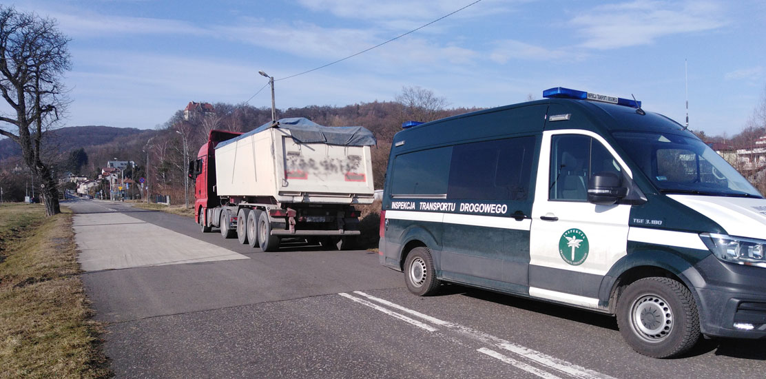 Kierowca prowadził pojazd pomimo braku uprawnień.