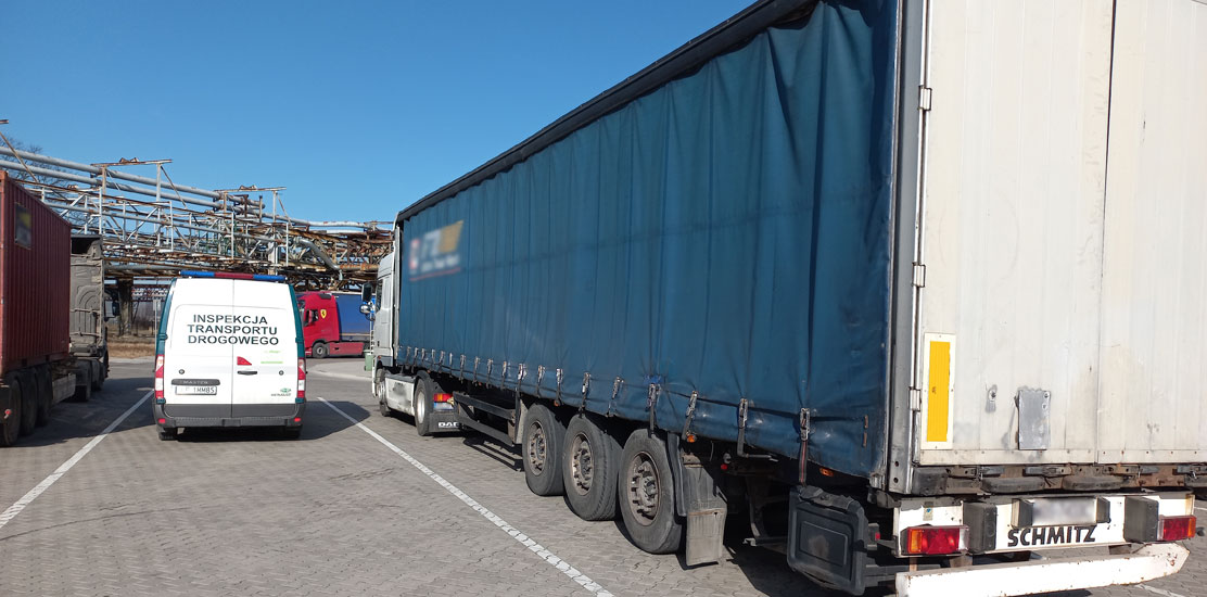 Kierowca bez uprawnień a pojazd bez badań.