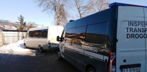 Inspektorzy zatrzymali do kontroli autobus kursujący na linii regularnej Dzianisz- Zakopane.