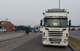 Tylko jeden kierowca rejestrował swoją aktywność na karcie kierowcy.