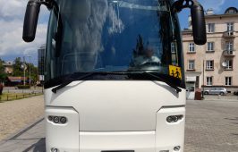 Małopolscy inspektorzy zatrzymali do kontroli autobus.
