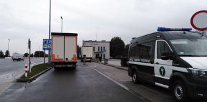 Inspektorzy zatrzymali do kontroli pojazd należący do tureckiego przewoźnika,
