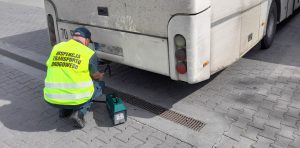 Przeprowadzono 42 pomiary, ujawniając jeden przypadek przekroczenia normy emisji spalin.