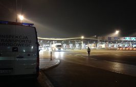 Małopolscy inspektorzy prowadzili nocne działania kontrolne na autostradzie A4.