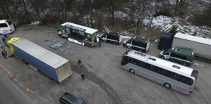 Inauguracja akcji „Bezpieczny autokar – ferie 2023” z lotu ptaka.