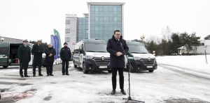 Wojewoda małopolski Łukasz Kmita przemawia podczas otwarcia oddziału zamiejscowego WITD w Olkuszu.