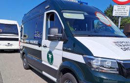 Inspektorzy zatrzymali do kontroli autobus, którym było przewożonych 17 dzieci na trasie NOWY SĄCZ – OSTRAWA.
