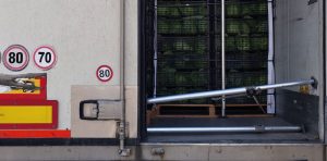 Ujawniono nielegalny kabotaż - ładunek skrzętnie ukryto, aby utrudnić jego wykrycie, co świadczyło o celowym działaniu.