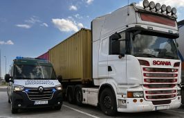 94 naruszenia w czasie pracy kierowcy – inspektorzy przerwali niebezpieczną jazdę.